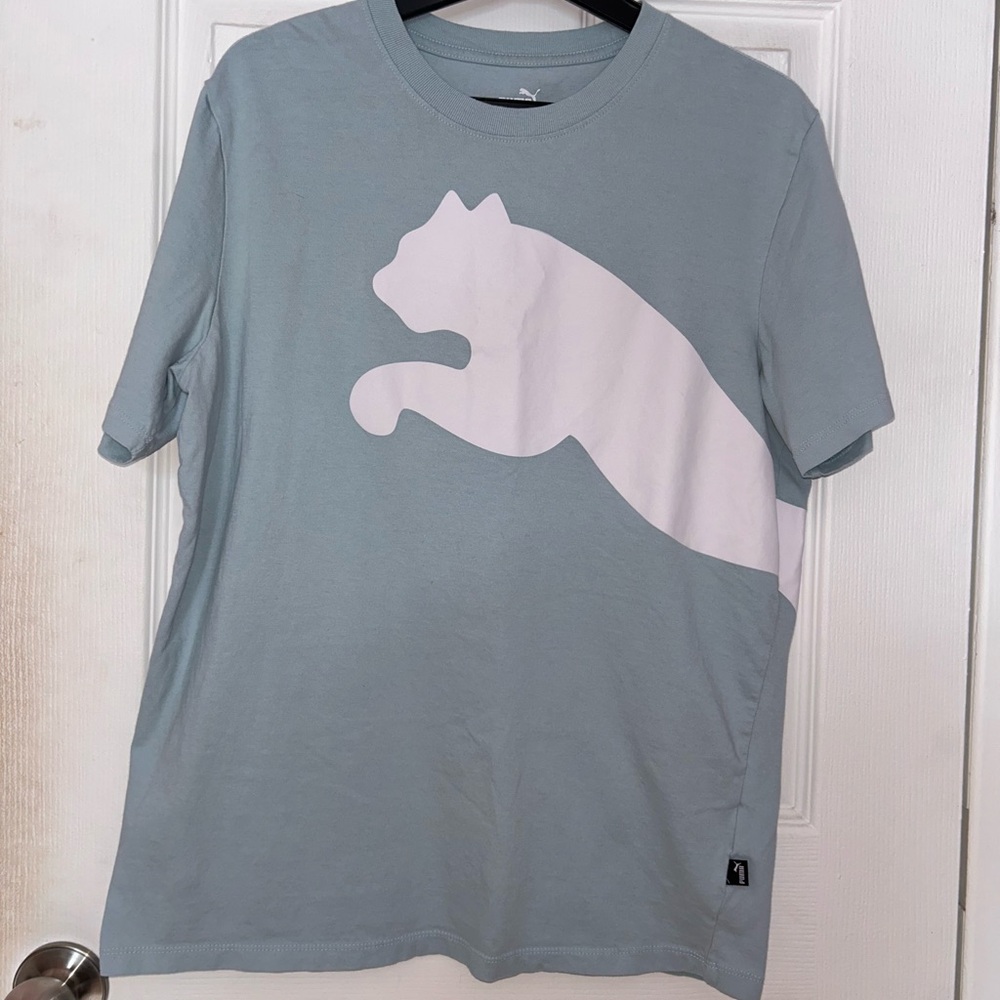 Blue-Gray Puma Medium Men T-Shirt